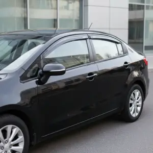 CORRELLUVIA PARA KIA RIO 2014 - ON NEGRO - E582070