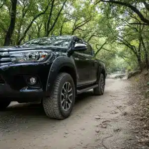 FENDER OFF ROAD TOYOTA HILUX REVO 8VA GENERACIÓN 2016-2020 - E587001
