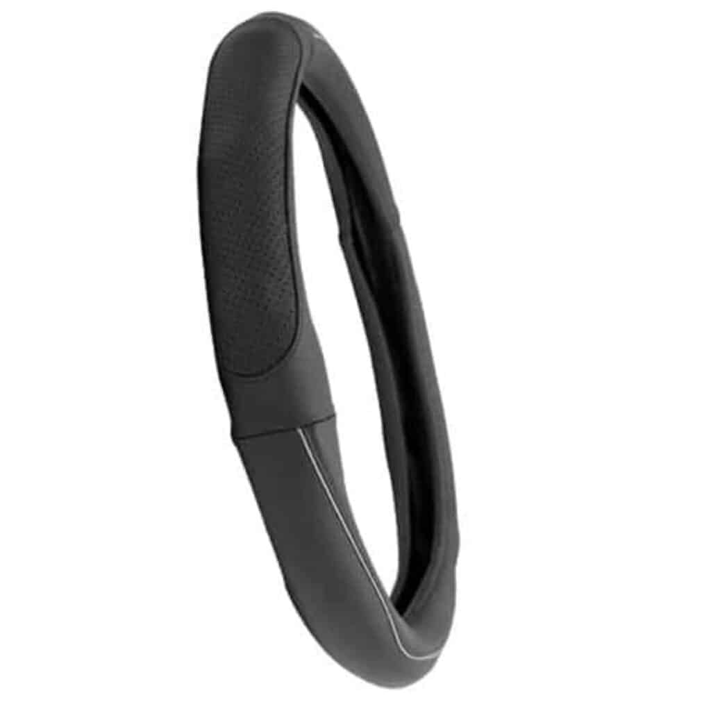 CUBRE VOLANTE CUERO NEGRO LÍNEAS SILVER HILO BLANCO VENTILADO – SFT-18018BK