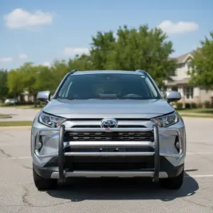 DEFENSA DELANTERA DE ACERO CON PROTECTOR DE NEBLINERO PARA TOYOTA RAV4 4TA GENERACIÓN 2019-ON - W55006D-