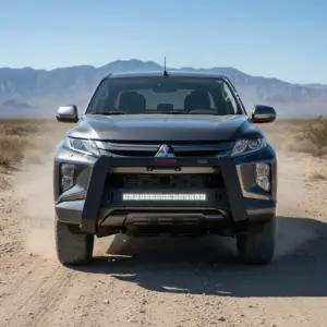 DEFENSA DELANTERA NEGRA CON LUZ PARA TRITÓN L200 5TA GENERACIÓN 2016-19 - W610DM