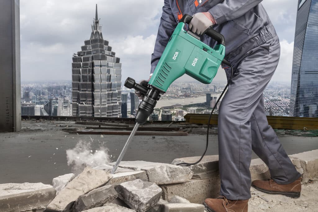 DEMOLEDOR 1500W 10.4KG 16.0J SDS-MAX FI:900-1890/MIN – AZG10