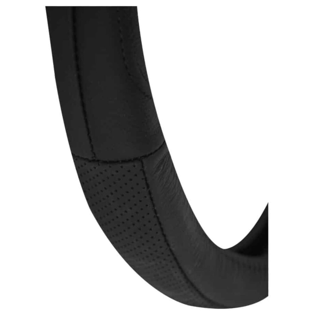 CUBRE VOLANTE CUERO GEN BK/DETALLES BK SEMIVENTILADO – SFT-18002BK