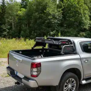 ANTIVUELCO T1 CON PARRILLA PARA TRITON 5TA GENERACION L200 2019 EN ADELANTE - S1-RB01B-S61