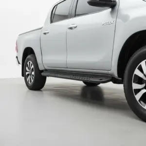 ESTRIBO PARA TOYOTA HILUX REVO 8VA GENERACION 2016-ON - S1-SS27B-S56