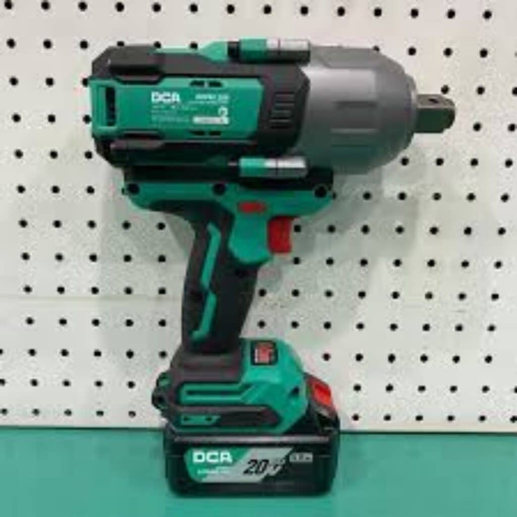 LLAVE DE IMPACTO 800W 1288/1700N.M 3/4” 20V BRUSHLESS  M12-M33 2X5.0AH DCA- ADPB1288FK