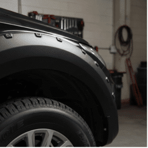 FENDER OFF ROAD MT TRITON 5TA GEN 2015-19 - E587003BK